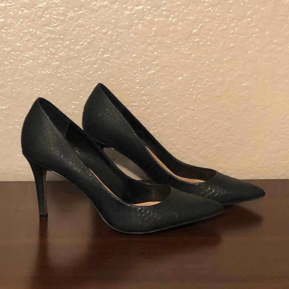 Jessica Simpson Black Heels